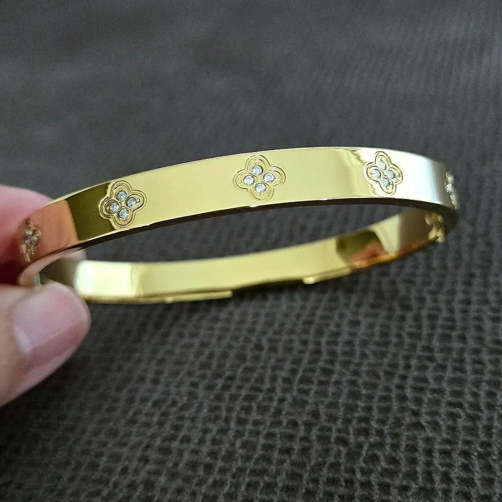 Gold💛 Hinged Bangle with Bezel Set Cubic Zirconias💎 - NWT